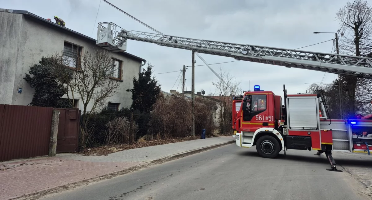 Na zdjęciu miejsce prowadzonych działań na ul. Teklinowskiej w Wieruszowie / Fot. Facebook / OSP Wieruszów