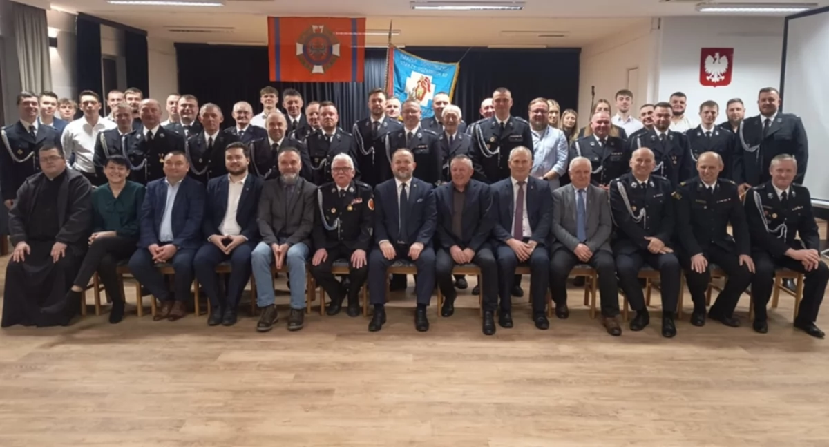 Zdjęcie z walnego zebrania sprawozdawczo-wyborczego w Ochotniczej Straży Pożarnej w Czarnożyłach/fot.: OSP Czarnożyły