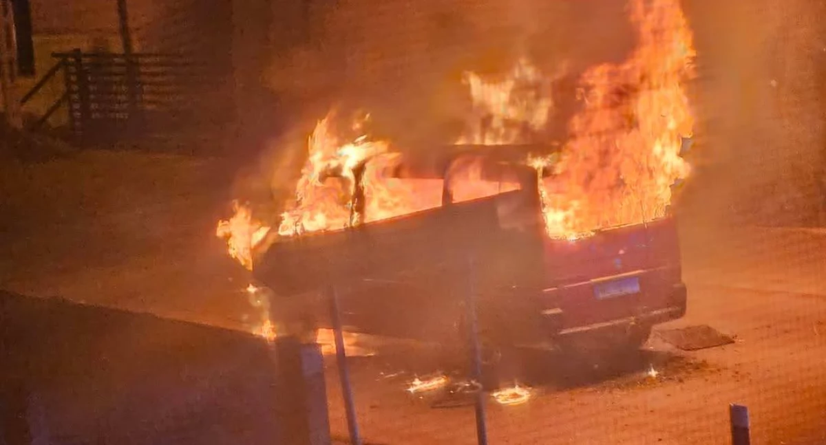 Na zdjęciu bus, który stanął w ogniu / Fot. Łukasz 
