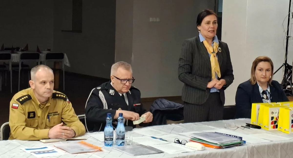 Na zdjęciu członkowie OSP w Działoszynie po zebraniu/fot.: Krzysztof Bularz
