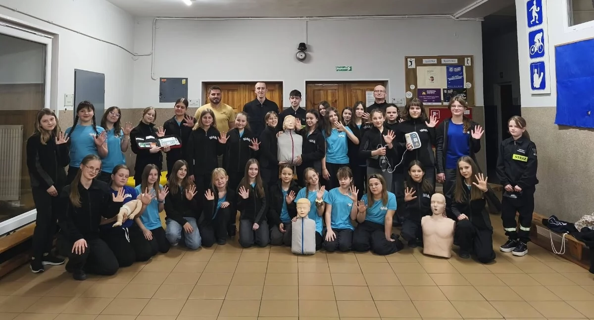 Na zdjęciu uczestnicy zajęć prowadzonych przez MDP i OSP z Mokrska / Fot. Facebook / OSP KSRG Mokrsko 