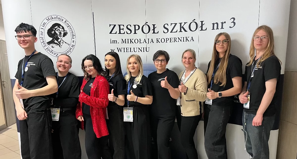 edukacja, Szkoły średnie otwarte ósmoklasistów Zespół Szkół Mikołaja Kopernika Wieluniu - zdjęcie, fotografia