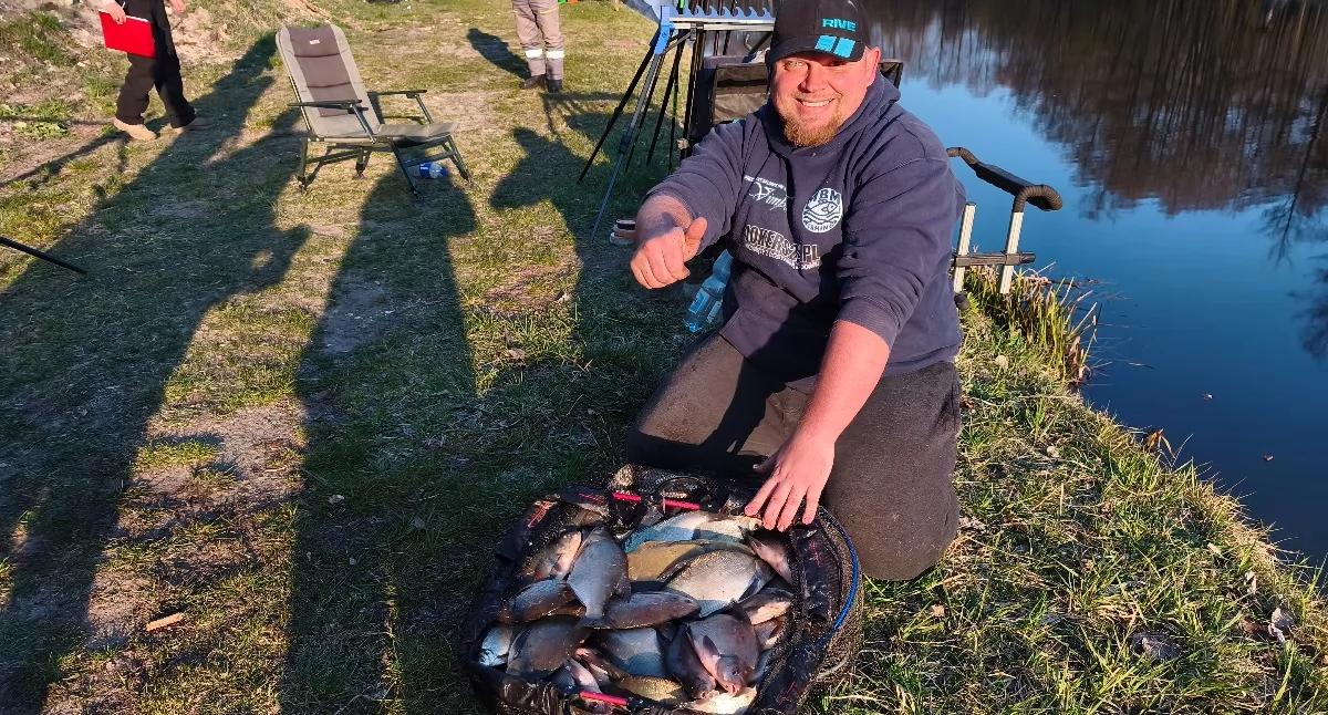 Na zdjęciu rozpoczęcie sezonu wędkarskiego: inauguracyjny turniej Fishing Cup Działoszyn 2026 / fot.: Joanna Major