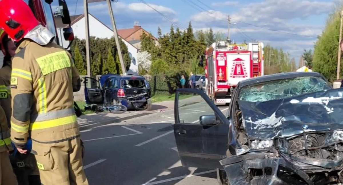Na zdjęciu akcja służb podczas wypadku drogowego w Kłobucku / fot.: OSP Kłobuck