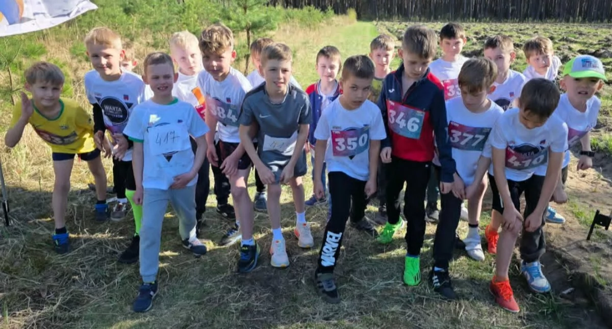 Na zdjęciu zmagania biegaczy i nordic walkerów podczas V Warta Trail 24 w Patrzykowie / fot.: Sławomir Rajch