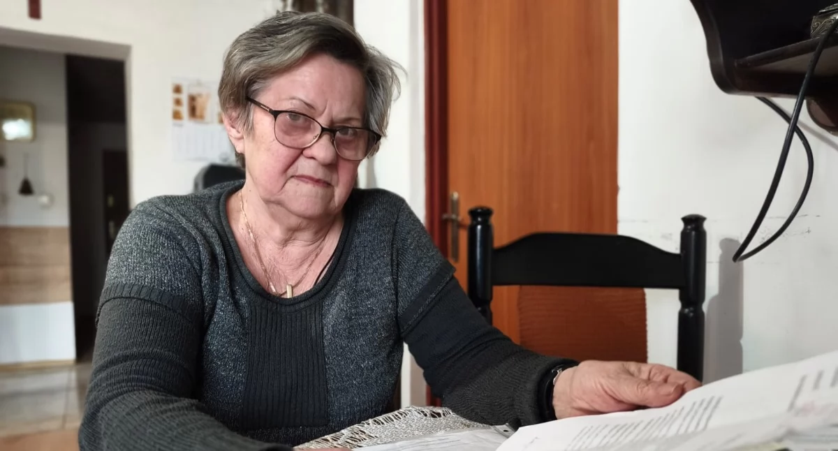 Na zdjęciu spotkanie emerytów osiedla za szpitalem z reporterką portalu kulisy.net w sprawie utworzenia przystanków autobusowych przy ulicy Granicznej i Akacjowej / fot.: Joanna Major