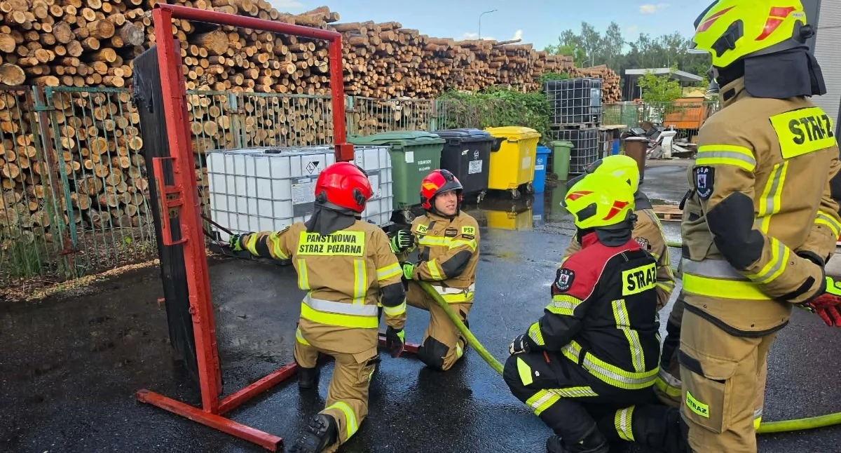 Na zdjęciu fragment wspólnych ćwiczeń / Fot. Facebook / OSP Wieruszów