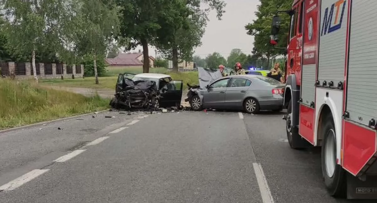 Na zdjęciu miejsce wypadku w miejscowości Ścieki / Fot. Facebook / OSP Rawa Mazowiecka