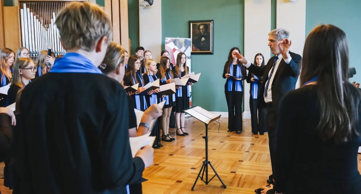 Zdjęcie pokazuje chór PMDKiS w Wieluniu na festiwalu „Musica in Urbe” w Bydgoszczy. / Fot.: Chór PMDKiS w Wieluniu 