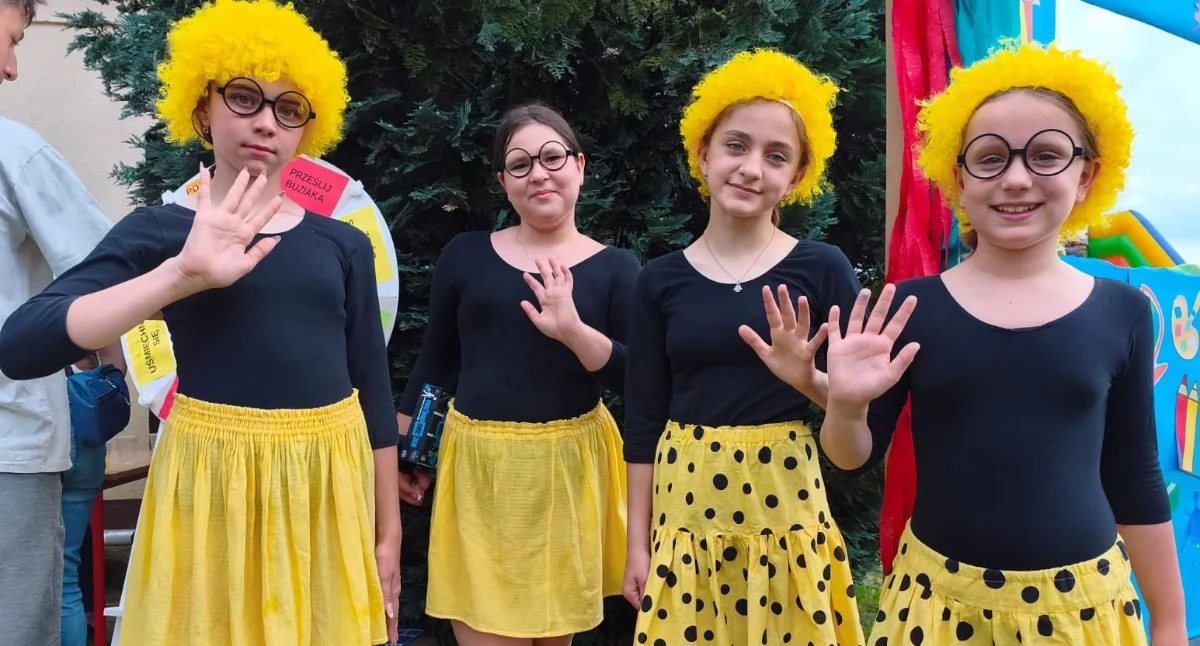 Na zdjęciu piknik rodzinny i charytatywny Powitanie Lata w Szkole Podstawowej im. Wisławy Szymborskiej w Sieńcu / fot.: Joanna Major