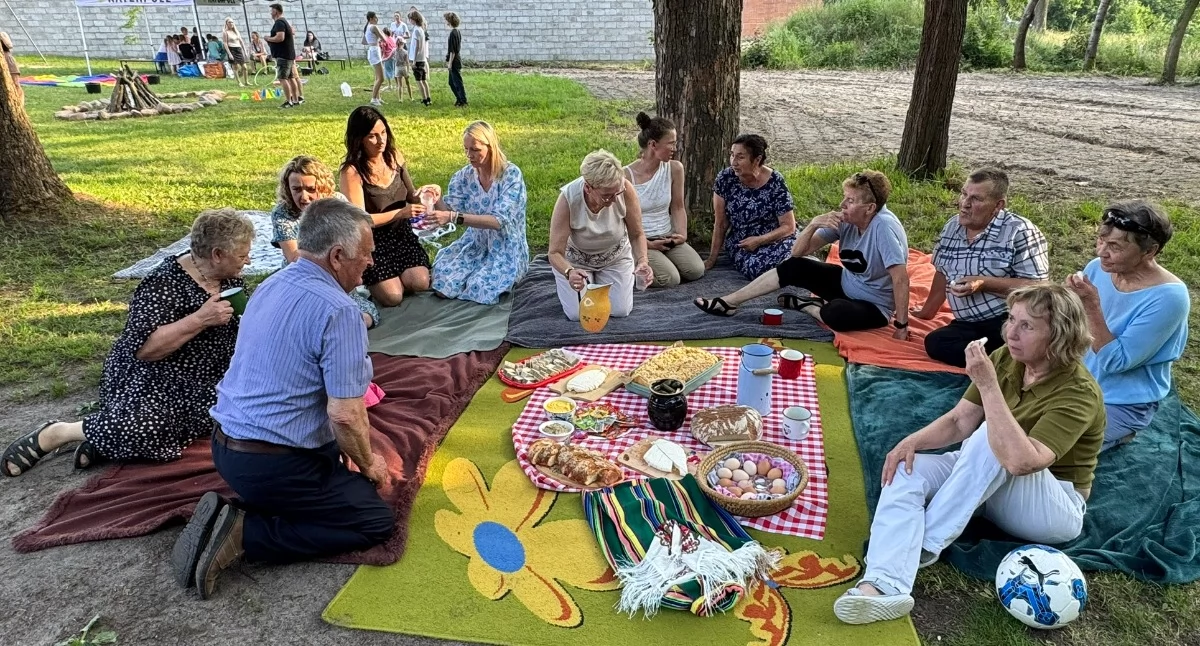 Zdjęcia z imprezy: festyn międzypokoleniowy w Zmyślonej / fot.: Sławomir Rajch