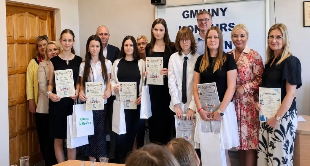 Na zdjęciu laureaci konkursu / Fot. Facebook / Szkoła Podstawowa w Galewicach