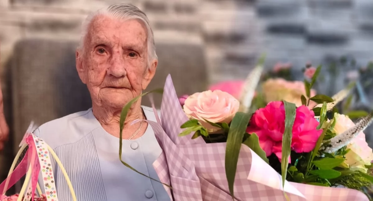 Na zdjęciu przyjęcie urodzinowe Janiny Podgórniak, 104-latki z gminy Konopnica / fot.: Joanna Major