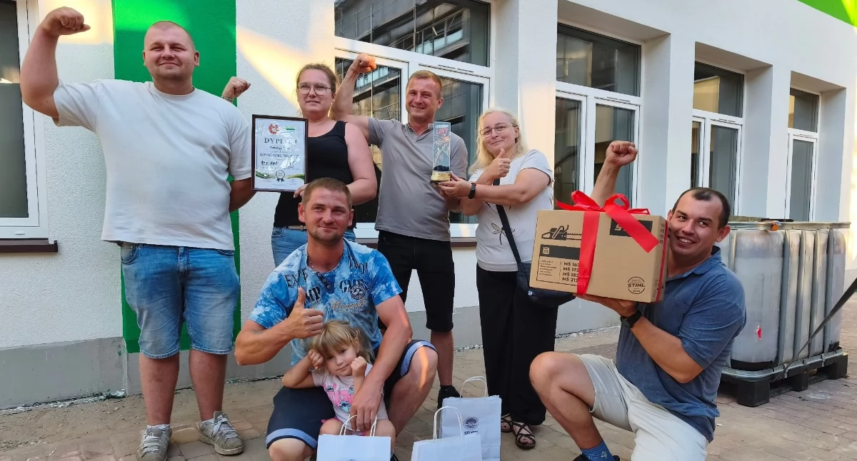 Na zdjęciu zwycięska drużyna z sołectwa Osina/fot.: Iwona Domagała