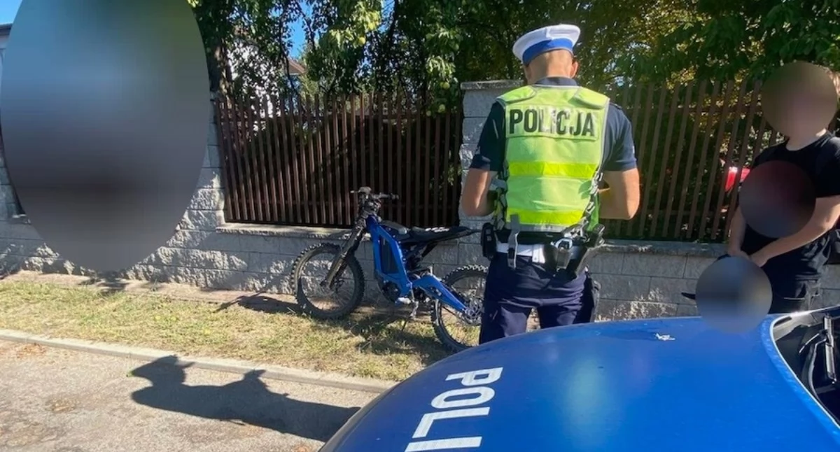 Na zdjęciu moment policyjnej kontroli / Fot. KPP Pabianice