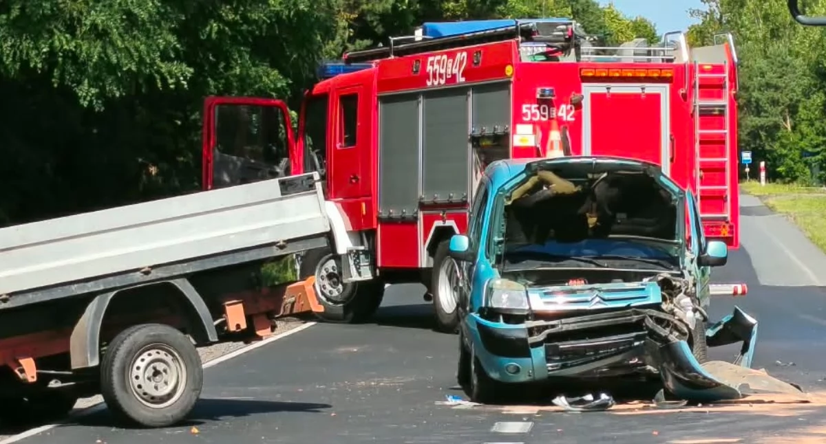 Na zdjęciu wypadek na DK45 Emanuelina – Czarnożyły / fot.: Joanna Major