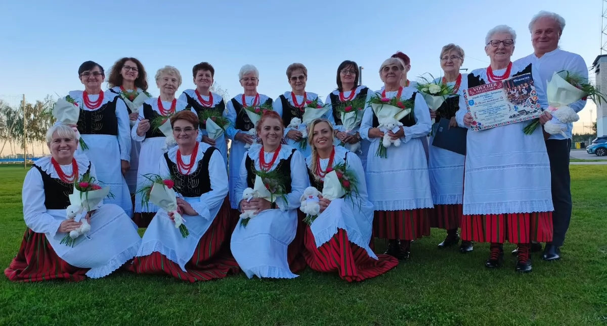 Na zdjęciach jubileusz 15-lecia Zespołu Obrzędowo-Śpiewaczego z Mierzyc / fot.: Joanna Major