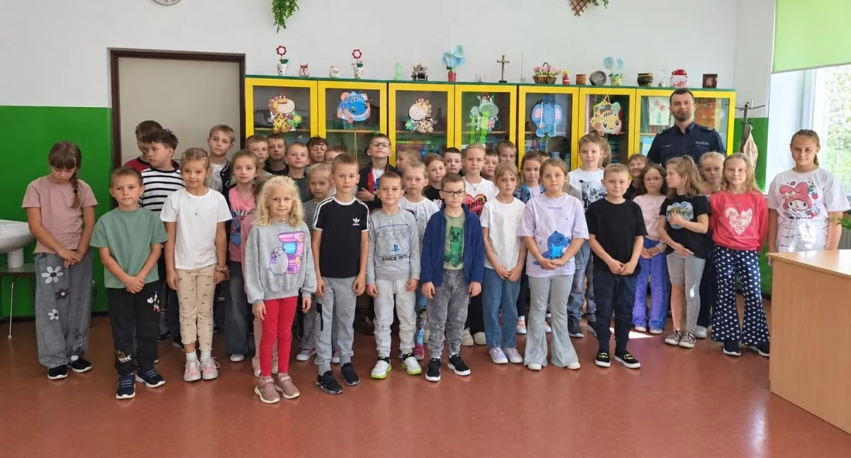 Na zdjęciu fragment spotkania w szkole w Radoszewicach / Fot. Facebook / Publiczna Szkoła Podstawowa w Radoszewicach