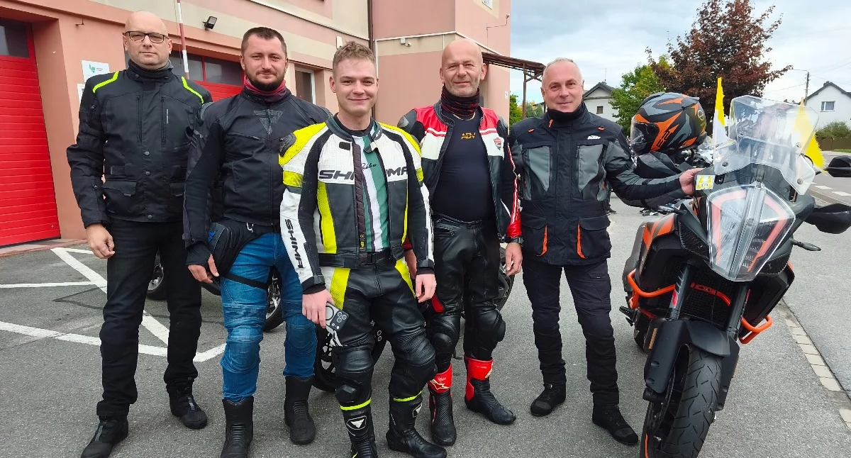Zdjęcie z VI Motocyklowego Rajdu Papieskiego w Dalachowie, gm. Rudniki/fot.: Iwona Domagała
