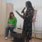 Zdjęcia ze spotkania z Agnieszką Lingas-Łoniewską w Miejskiej i Gminnej Bibliotece...