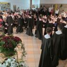 Zdjęcie z uroczystego jubileuszu 100-lecia Szkoły Podstawowej im. Jana Pawła II w...