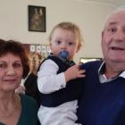 Na zdjęciu Dzień Babci i Dziadka 2026 w gminnym żłobku w Grębieniu „W starym kinie” /...