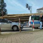 Na zdjęciu interwencja policji w sprawie kradzieży butów ze sklepu przy ulicy...