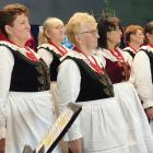 Na zdjęciach jubileusz 15-lecia Zespołu Obrzędowo-Śpiewaczego z Mierzyc / fot.: Joanna...