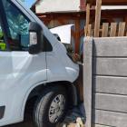 Na zdjęciu wypadek busa i osobówki w m. Wróblew (gm. Skomlin, pow. wieluński) / fot.:...