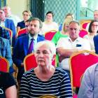 Do Lututowa na spotkanie z wiceministrem finansów i dyrektorem BGK-u zjechali się...