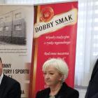 Zdjęcie z oficjalnego oddania do użytku dwóch dróg po modernizacji w gminie Biała /...