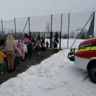 Na zdjęciu próbna ewakuacja na terenie żłobka i przedszkola w Grębieniu, gm. Pątnów /...