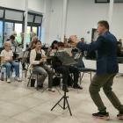 Na zdjęciach próba Orkiestry Dętej OSP Wierzchlas z dyrygentem i dyrektorem RZAWP płk...