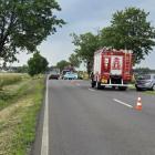 Na zdjęciu kolizja dwóch aut na DK43, Kamionka, gm. Pątnów, pow. wieluński / fot.: OSP...
