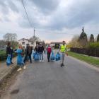 Zdjęcie pokazuje akcje sprzątanie gminy Bolesławiec fot.: Gmina Bolesławiec