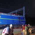 Na zdjęciu akcja strażaków w Trębaczewie – pożar lokomotywy / fot.: Krzysztof Bularz