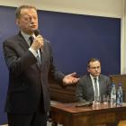 Polityk Prawa i Sprawiedliwości Mariusz Błaszczak rozmawiał z mieszkańcami Wielunia i...