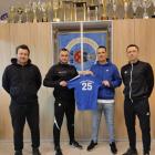 Od początku roku trenerem utworzonej grupy Skrzatów jest Bartosz Kowalczyk ( drugi od...