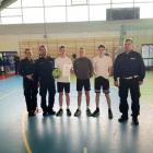 Na zdjęciu policjanci z KPP Pajęczno wraz z uczniami. fot. KPP Pajęczno.