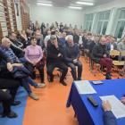 Zdjęcia ze spotkania burmistrza Pawła Okrasy z mieszkańcami w sprawie likwidacji Szkoły...