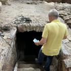 Zdjęcie pokazuje kościół ewangelicki w Wieluniu podczas wykopalisk archeologicznych. /...