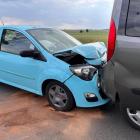 Na zdjęciu kolizja dwóch aut na DK43, Kamionka, gm. Pątnów, pow. wieluński / fot.: OSP...