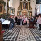 zdjęcie pokazuje akcje charytatywną w Kościele w Pławnie /fot.: Archiwum Parafii Św....