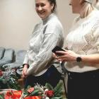 Uczestnicy warsztatów tworzenia wianków bożonarodzeniowych /fot:. Facebook Miejsko -...