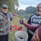 Na zdjęciu towarzyskie zawody wędkarskie Sekcji Trębaczew Koła PZW Działoszyn „Jesienny...