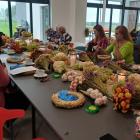 Zdjęcia z jesiennych warsztatów artystyczno - florystycznych w Wierzchlesie / fot.:...