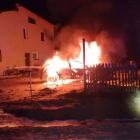 Zdjęcia z miejsca pożaru samochodu w m. Hutka w powiecie kłobuckim / fot.: OSP Hutka