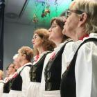 Na zdjęciach jubileusz 15-lecia Zespołu Obrzędowo-Śpiewaczego z Mierzyc / fot.: Joanna...