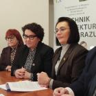 Na zdjęciu podpisanie umów UMWŁ ze Starostwem Powiatowym w Wieluniu na dofinansowanie...