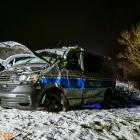 Zdjęcie z wypadku radiowozu policyjnego w m. Smardy Dolne (gm. Kluczbork) / fot.:...